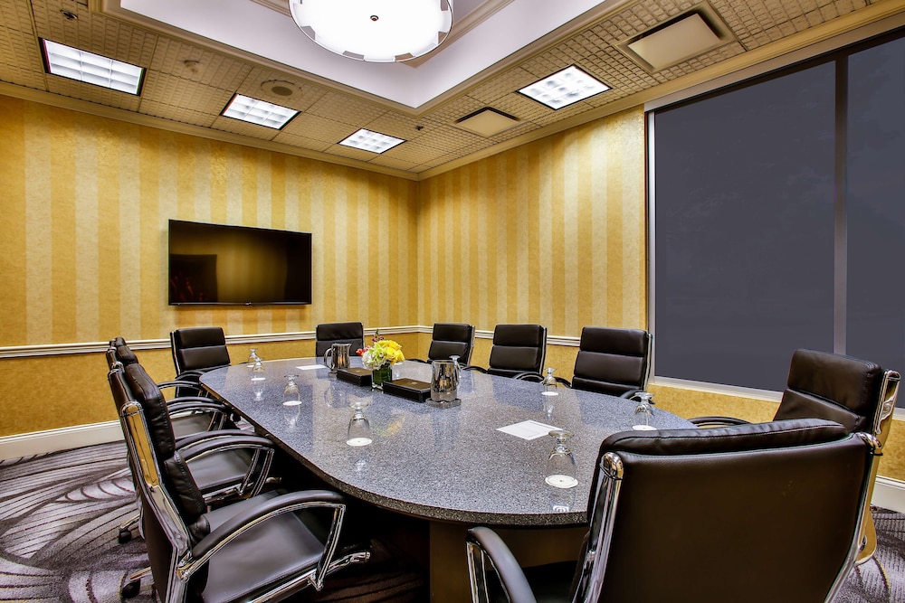 Doubletree By Hilton Chicago Alsip 61/78