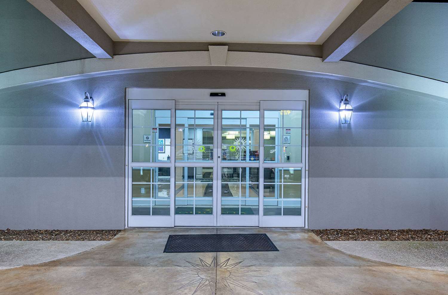 La Quinta Inn & Suites by Wyndham Bowling Green 2/51