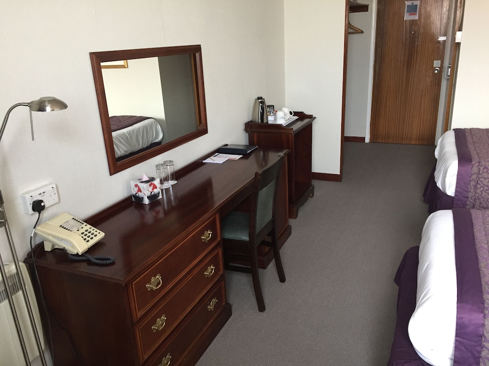 Shetland Hotel 21/22