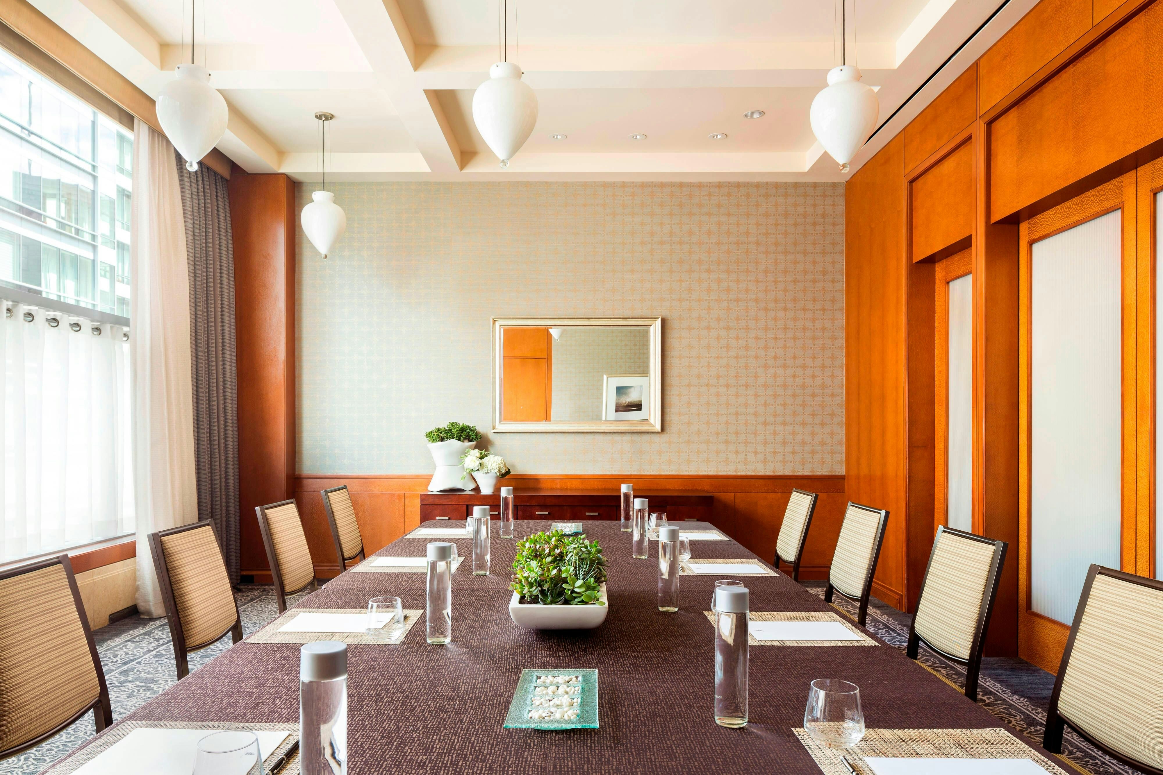 THE RITZ-CARLTON BOSTON 45/48