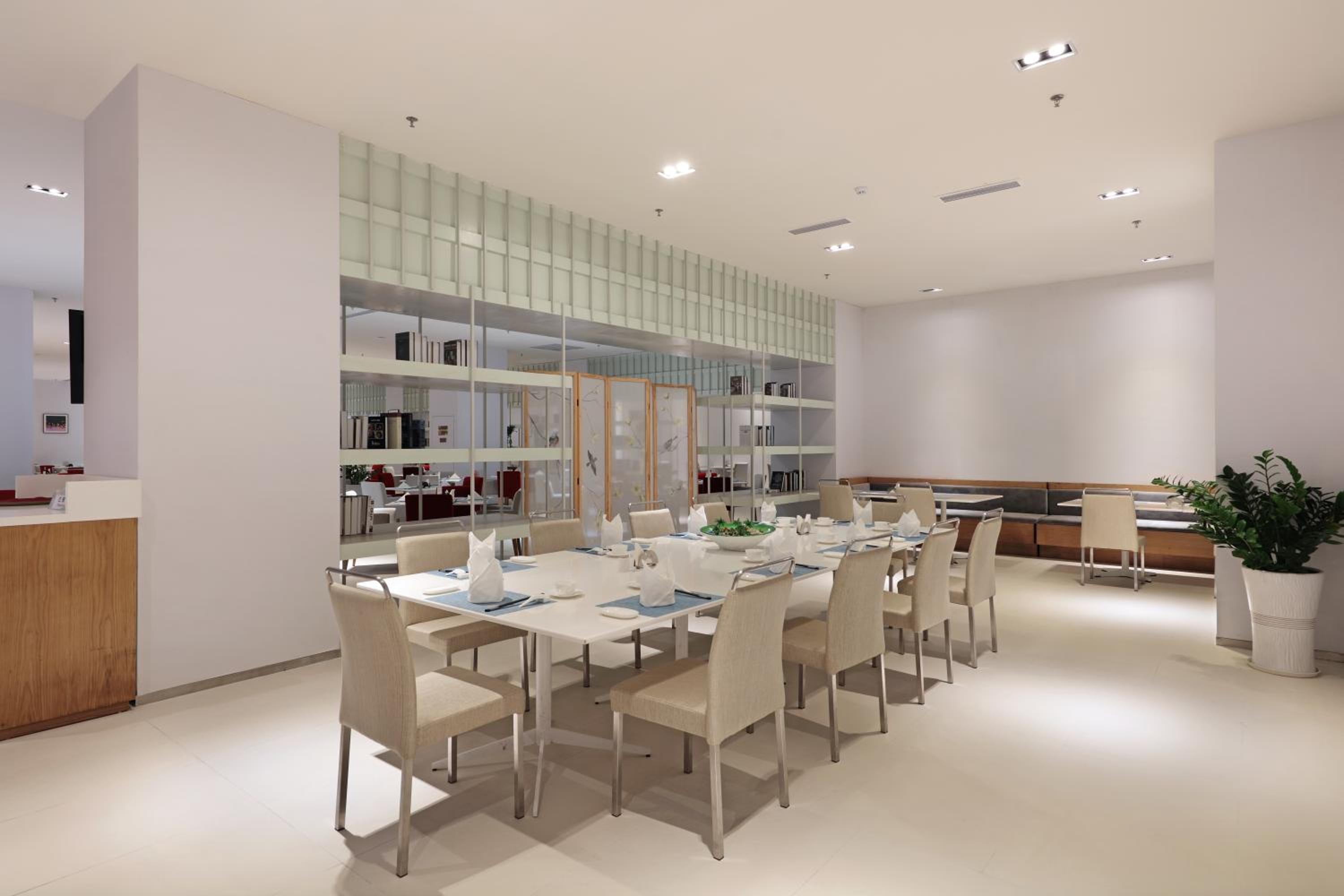 Garden Lane Meilan Airport Hotel Formerly Haikou Meilan Airport Hotel 51/67