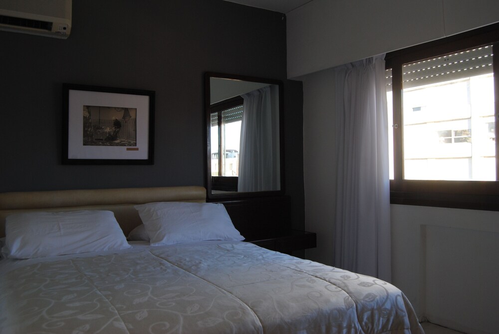 Iberia Hotel 16/64