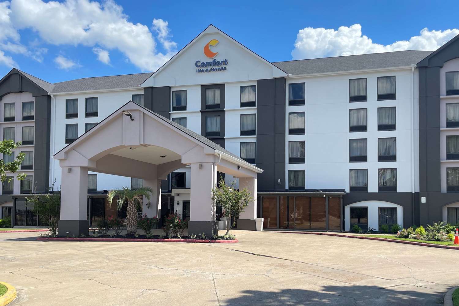 Comfort Inn & Suites Houston I-10 West Energy Corridor 19/21