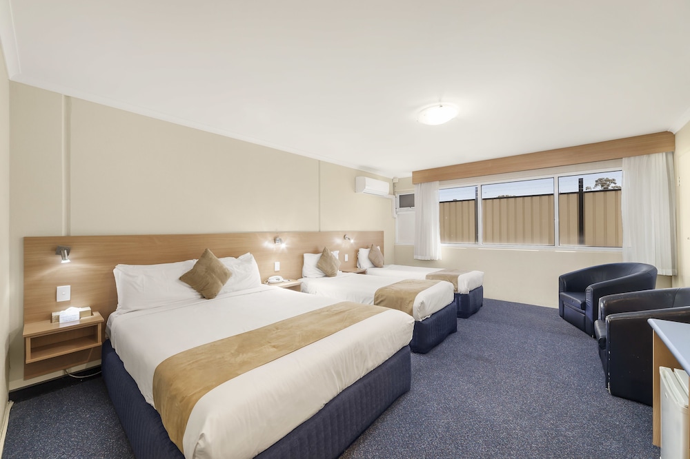 Ciloms Airport Lodge 30/63