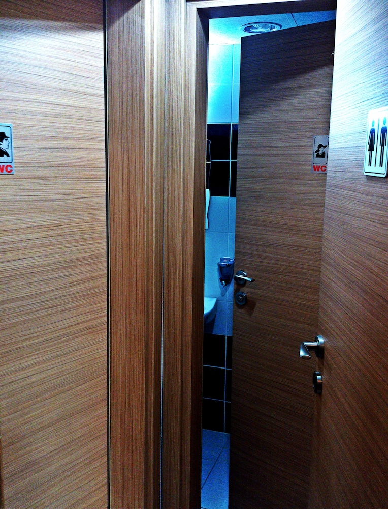 Avcilar Inci Hotel 37/68