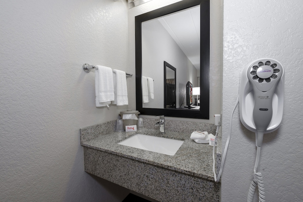 Red Roof Inn Danville Pa 13/33