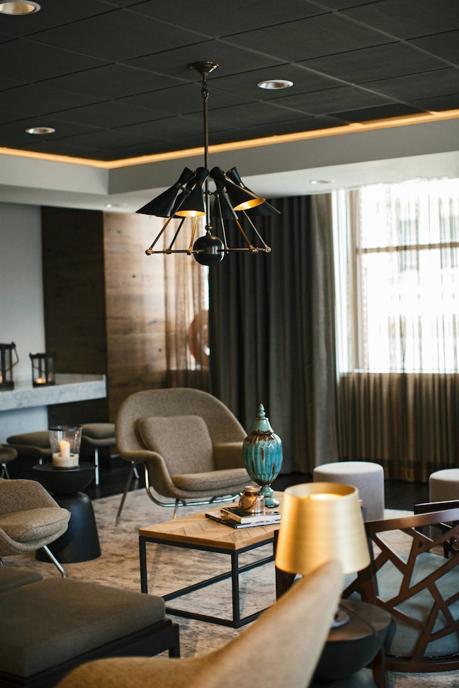 Renaissance Allentown Hotel 40/40