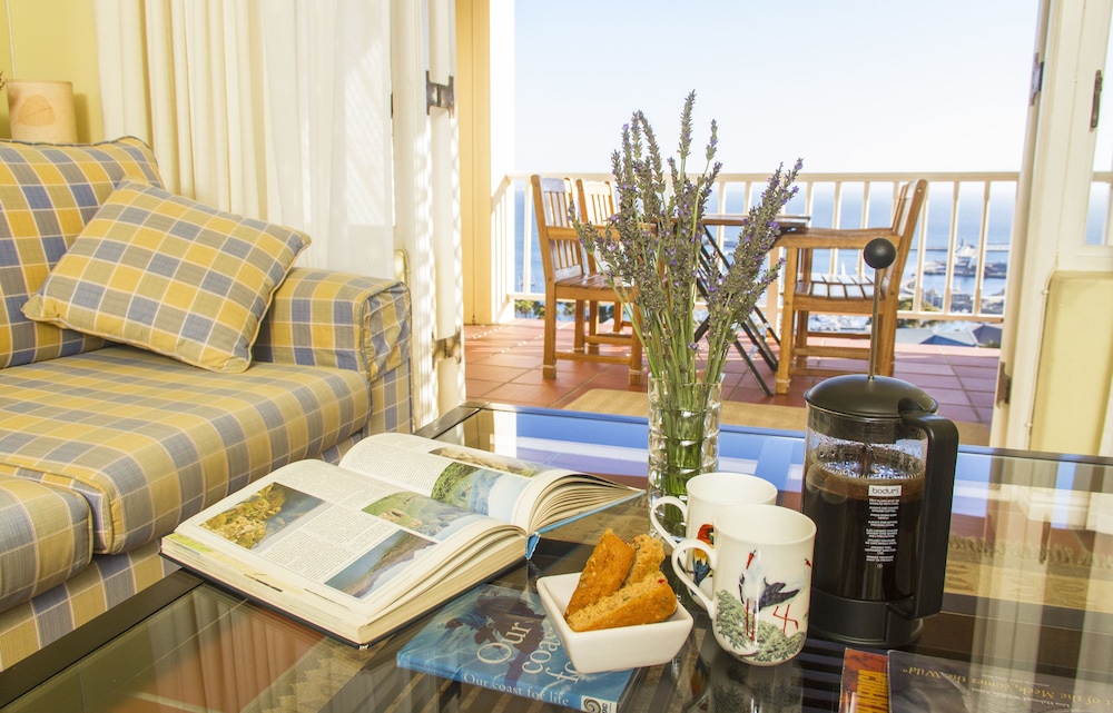 Albatross Guest House 47/68