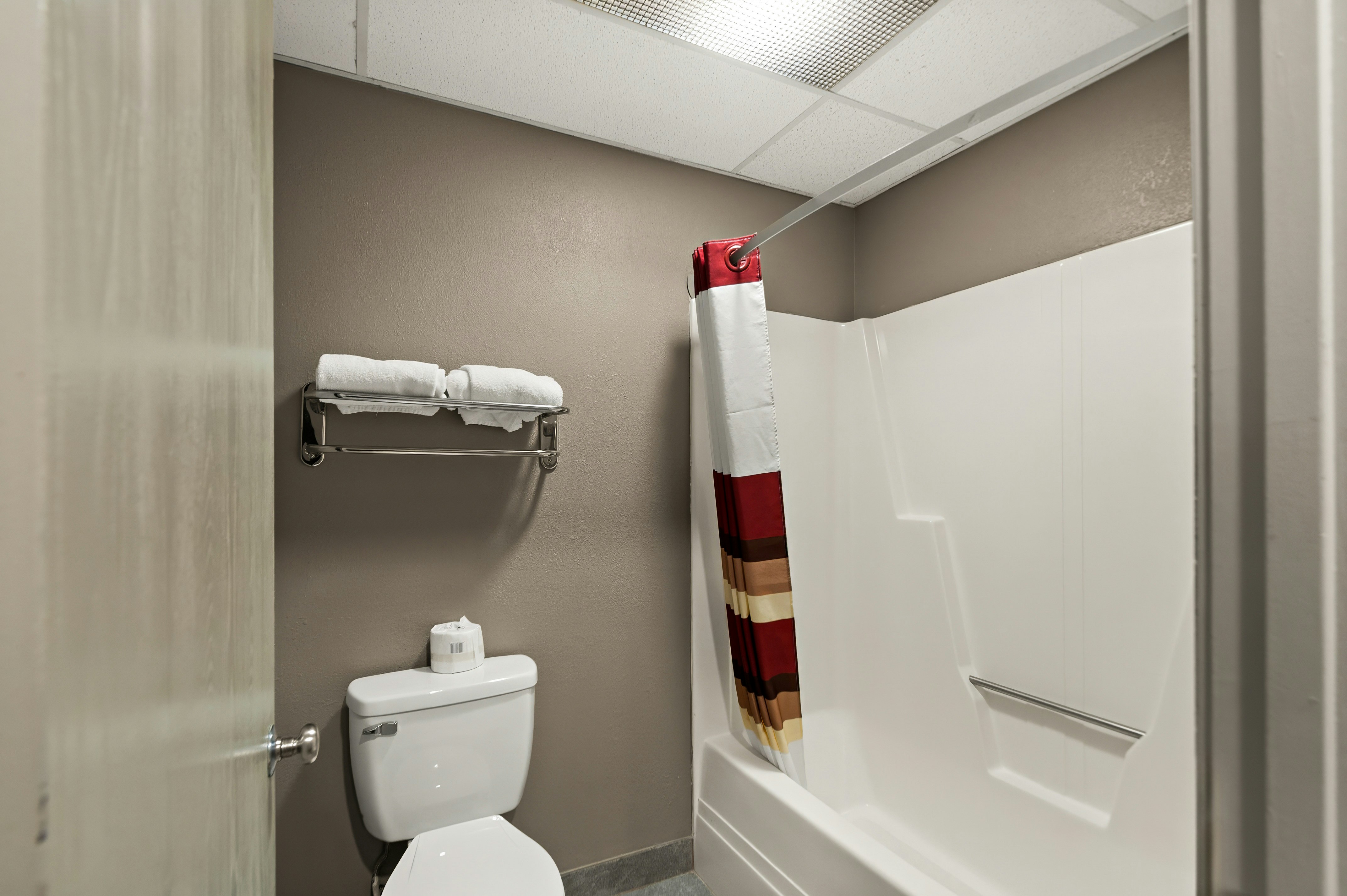 Days Inn Martinsburg 24/24