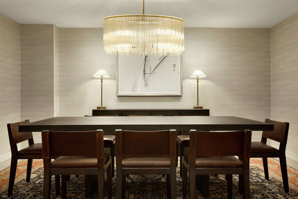 Doubletree Suites By Hilton Hotel Boston-Cambridge 60/76
