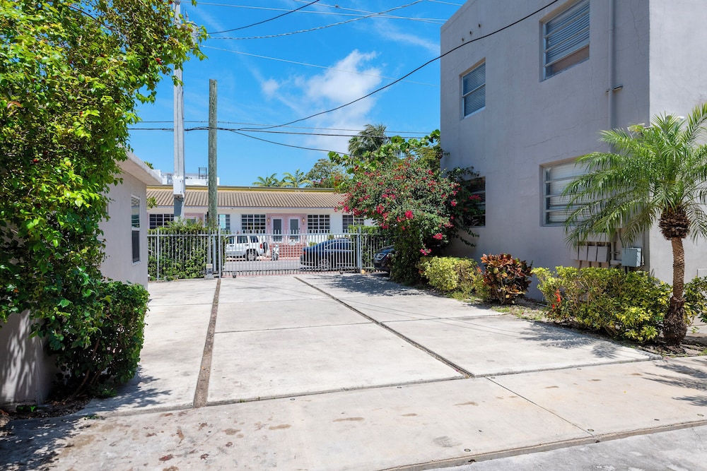 Luxury Miami Beach Apartments By Michigan 55/64