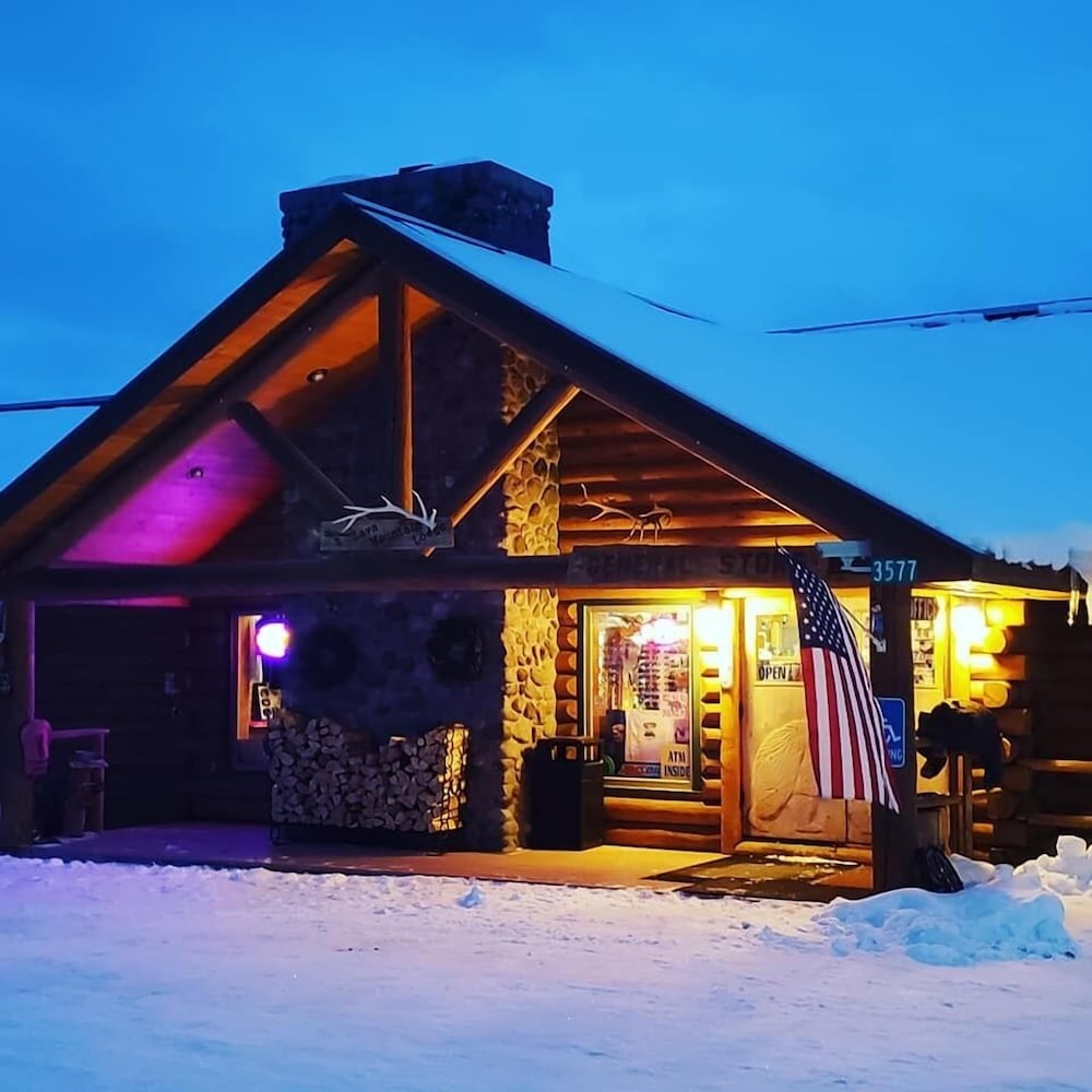 Lava Mountain Lodge 4/69