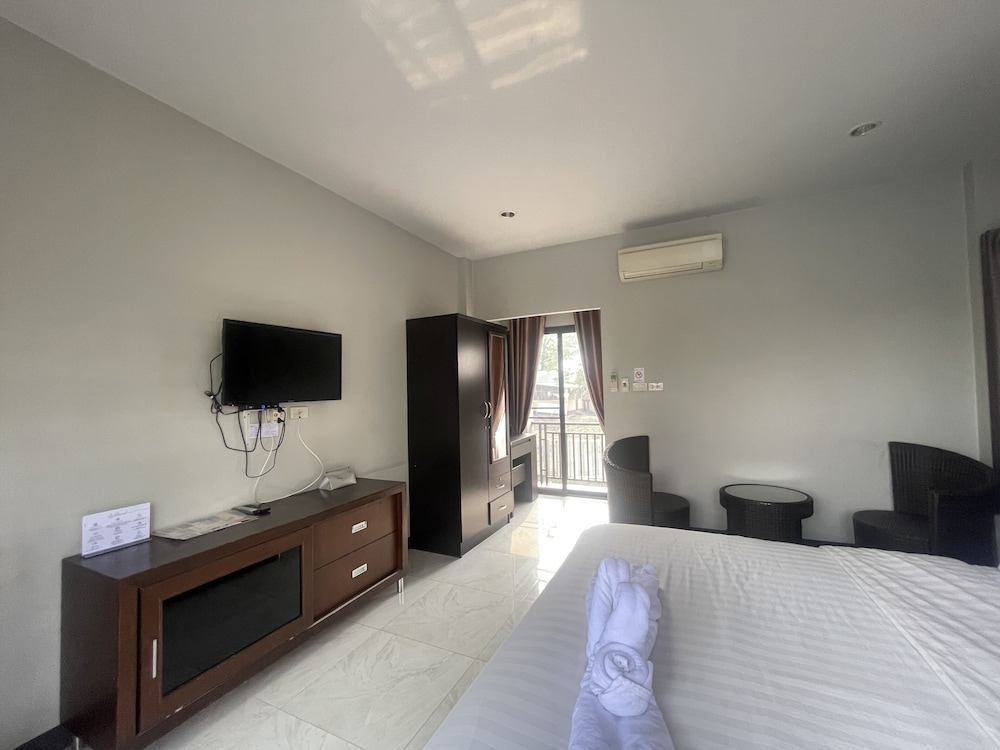 Smaids Room 17/64