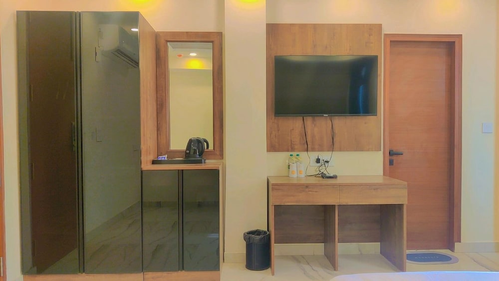 PK Boutique Hotel 45/50
