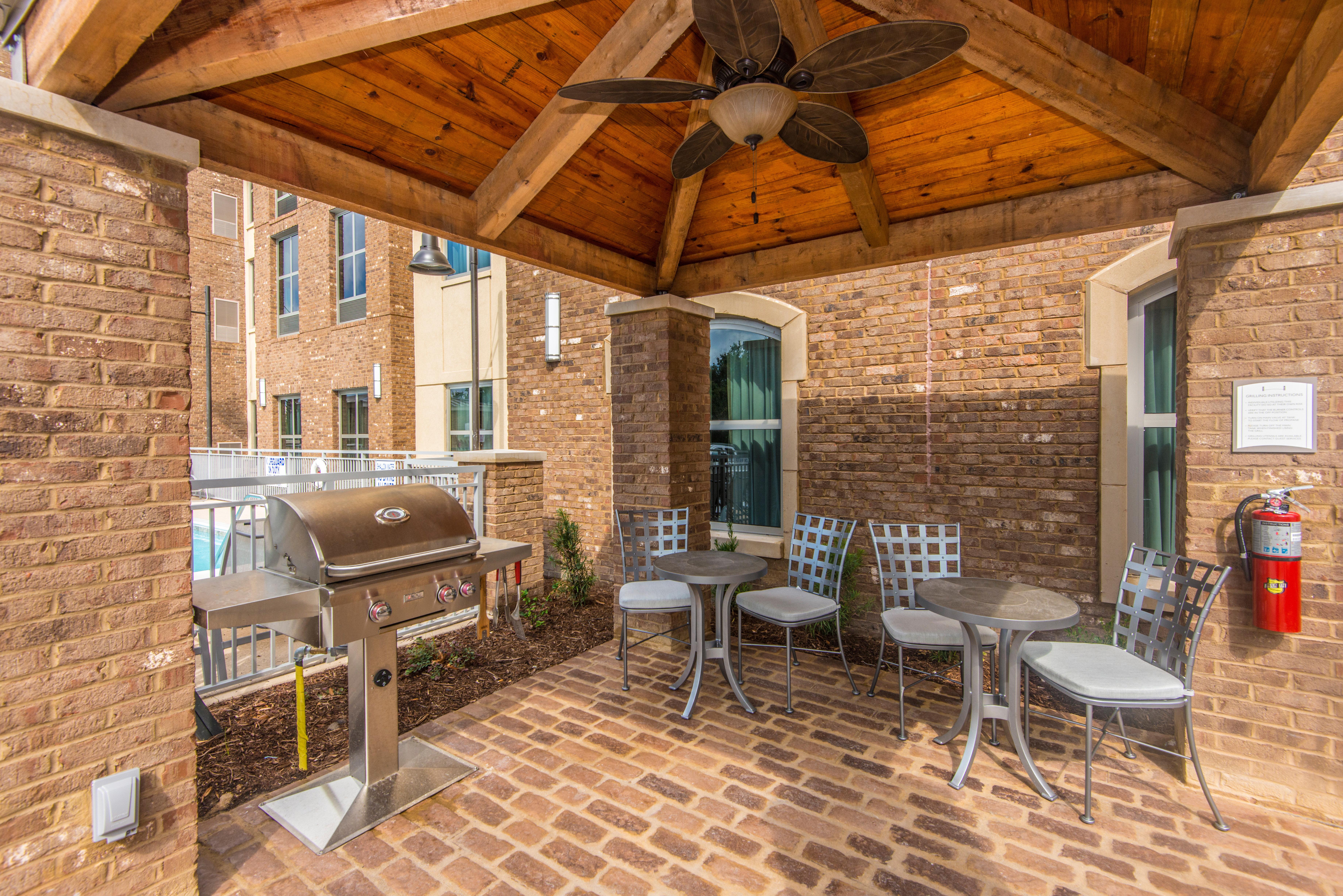 STAYBRIDGE SUITES CHARLESTON - MOUNT PLEASANT 48/60