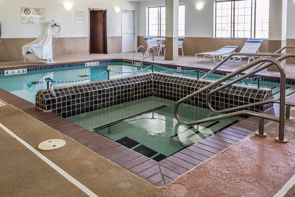 Quality Inn & Suites Guymon East 13/22