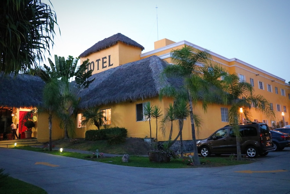 Hotel Zar Colima 43/48