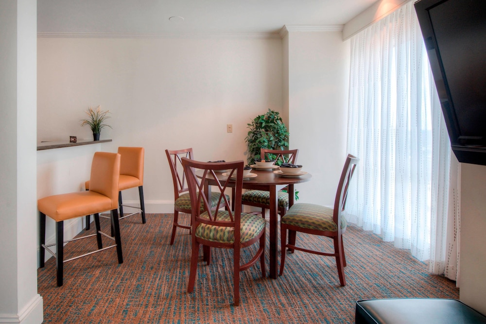 Residence Inn by Marriott Uptown Charlotte 39/50