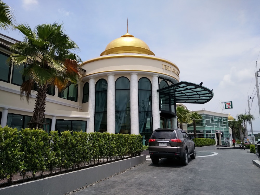 The Green View Hotel 42/50