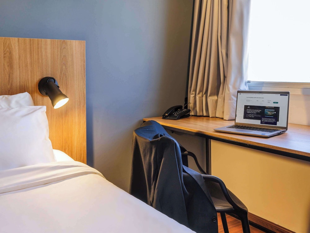 Ibis Belo Horizonte Liberdade 66/76