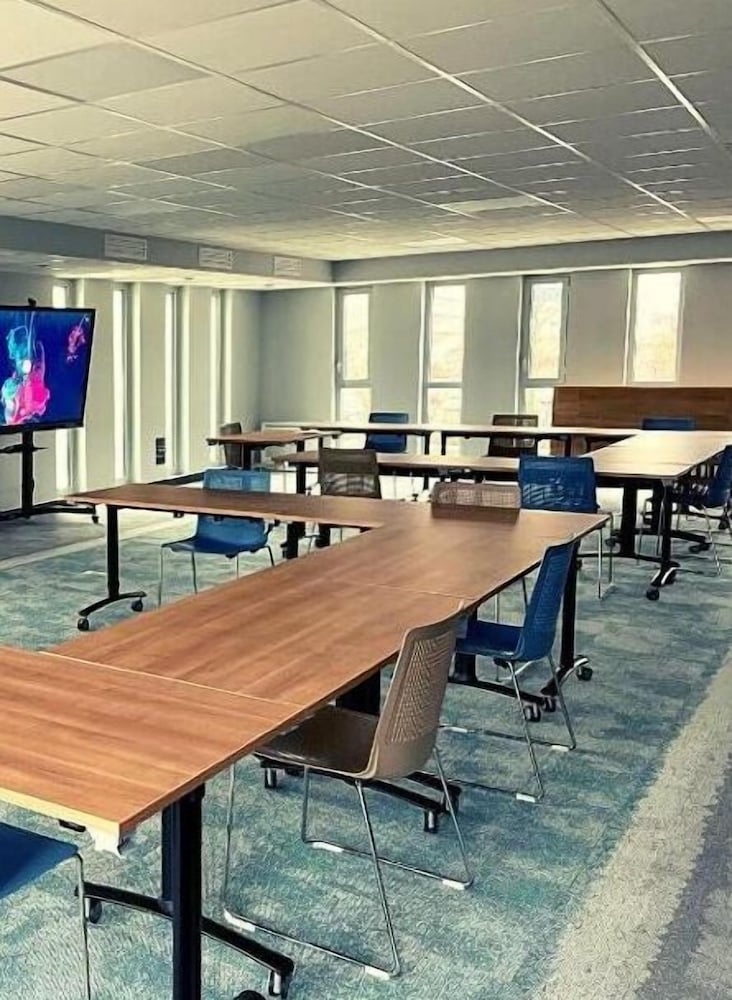 Ibis Bourgoin Jallieu Medipole 35/48