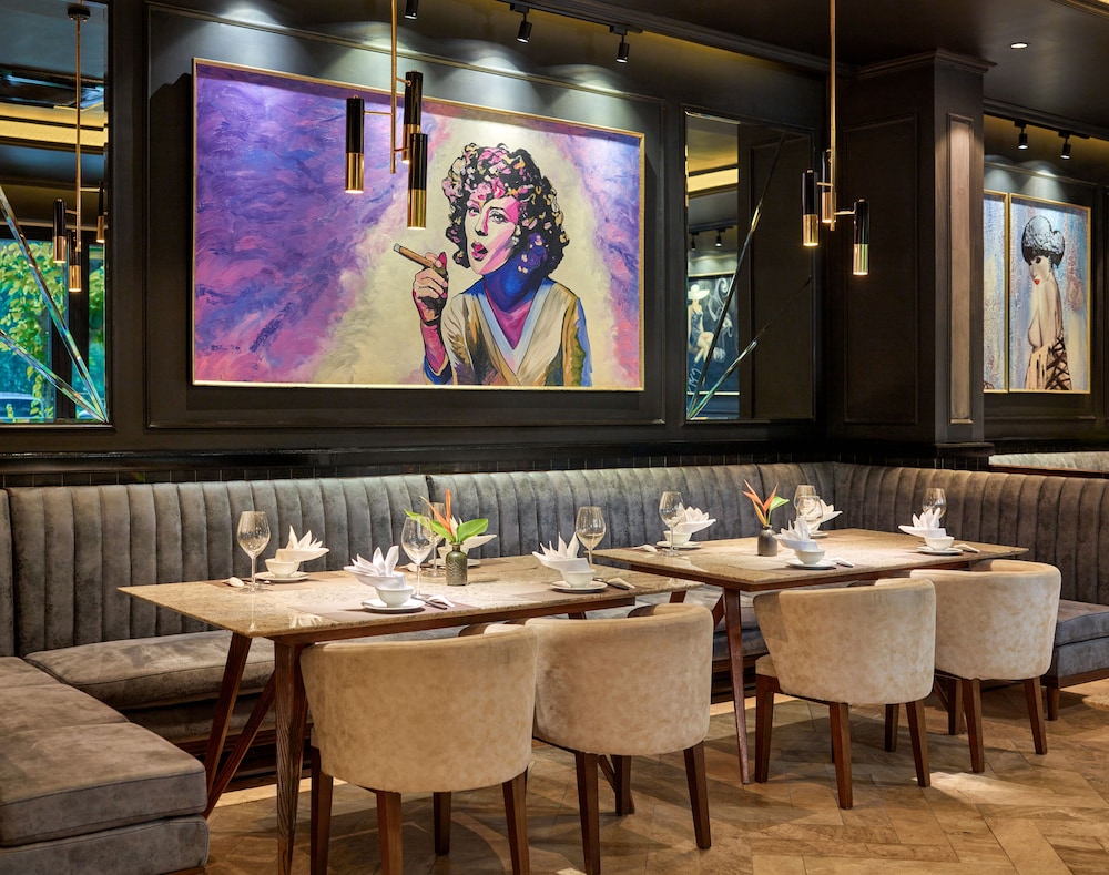 Ravatel Luxury Hotel Bac Giang 35/50