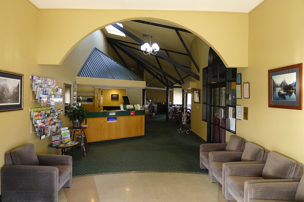 The Village Inn Hotel 2/38