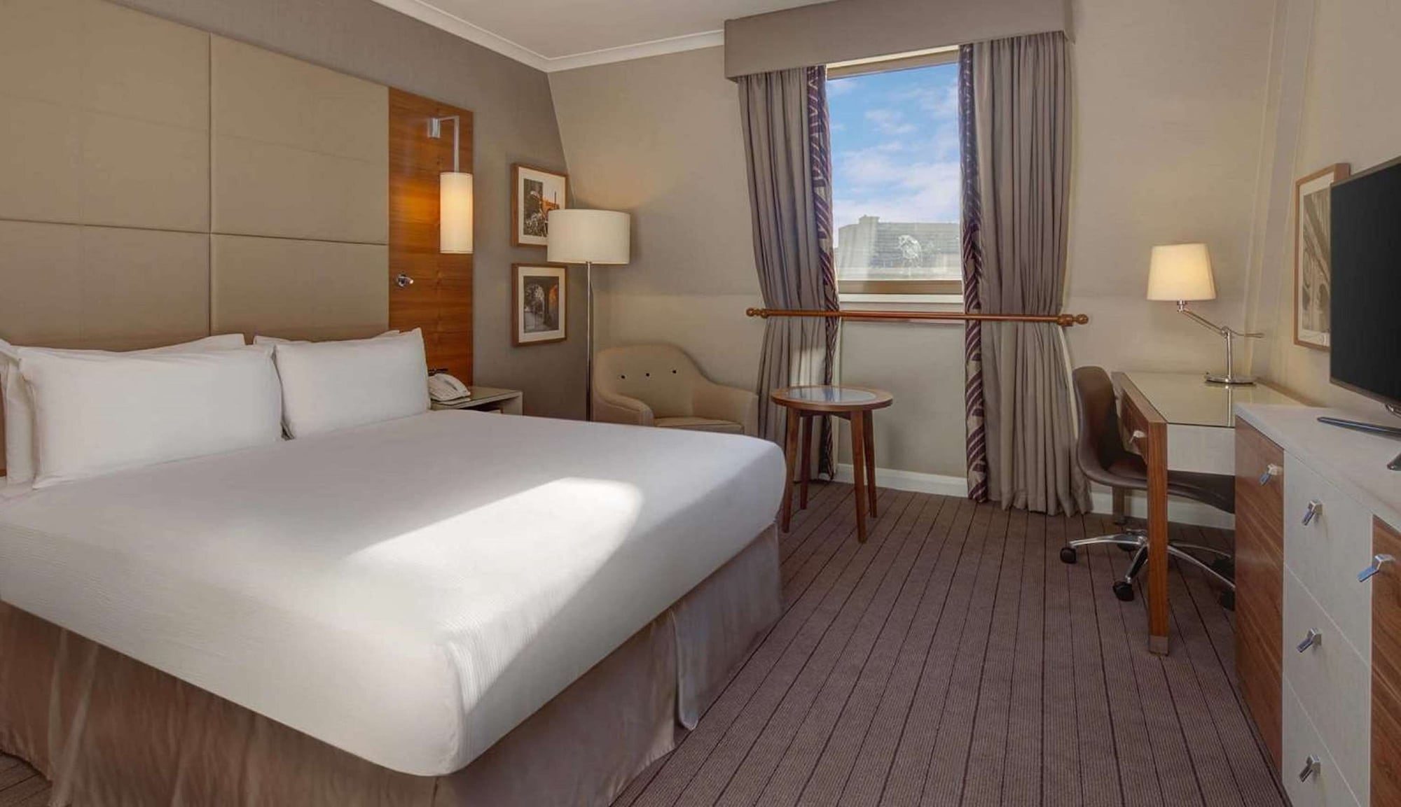 غرفة بسرير كينج، Hilton Cambridge City Centre 5/11