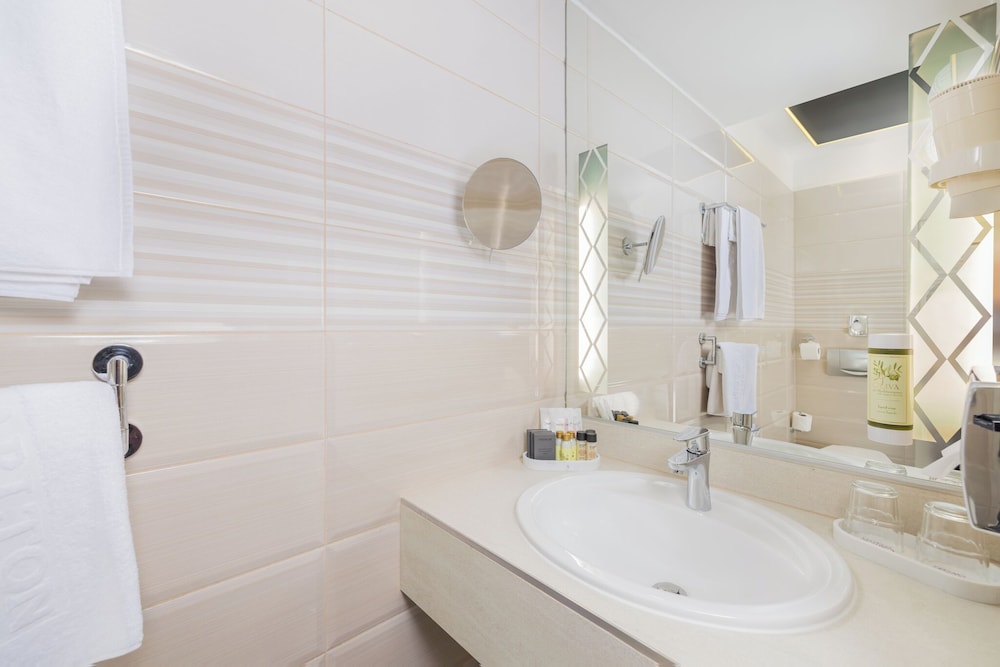 Carlton Hotel Buda Castle 59/64
