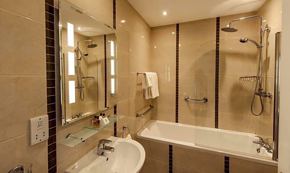 Scotts Hotel Killarney 52/55