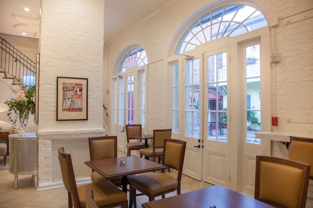 Hotel St Pierre French Quarter 62/78