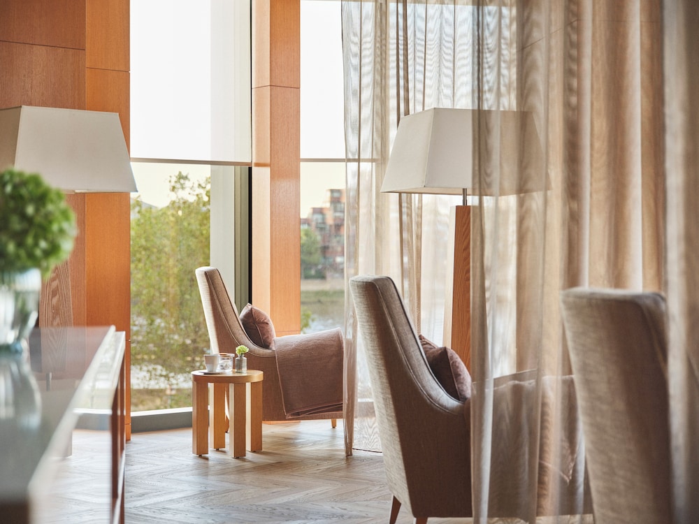 PARK HYATT LONDON RIVER THAMES 24/50