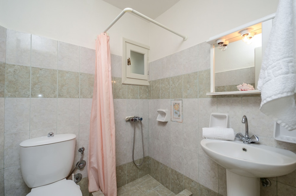 Irini Studios 15/42