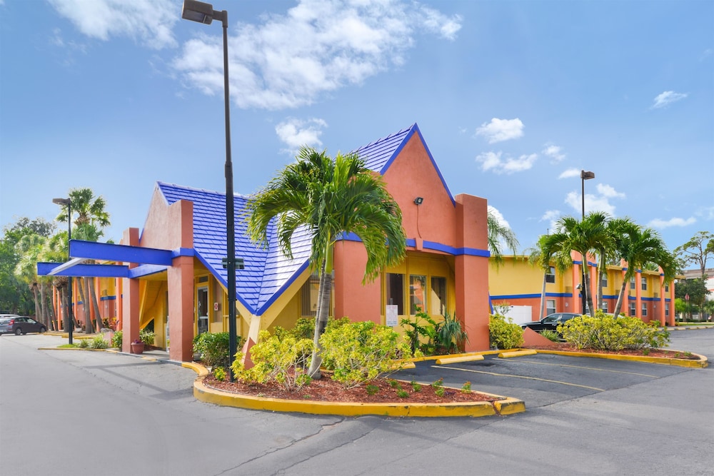 Americas Best Value Inn Sarasota Downtown 7/40