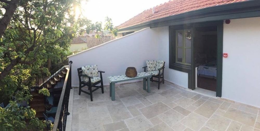 Dalyan Butik Otel Hayat Bahcesi 1/15