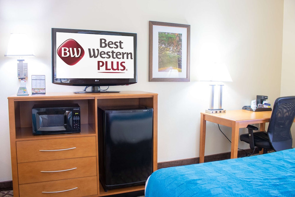 Best Western Plus Richmond Hill Inn 18/53