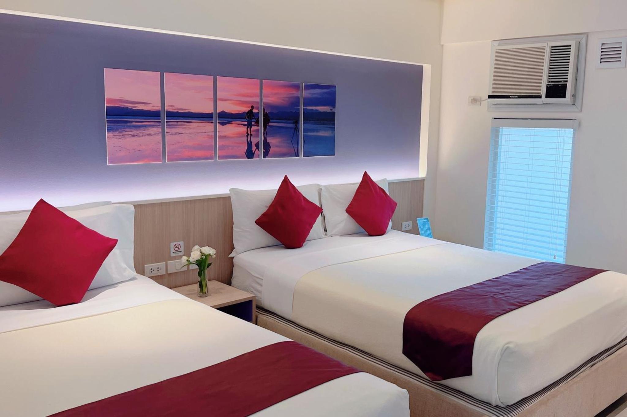 PREMIER DELUXE WEST WING