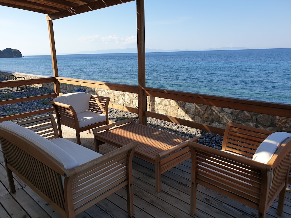 Lipsos Hotel 34/41