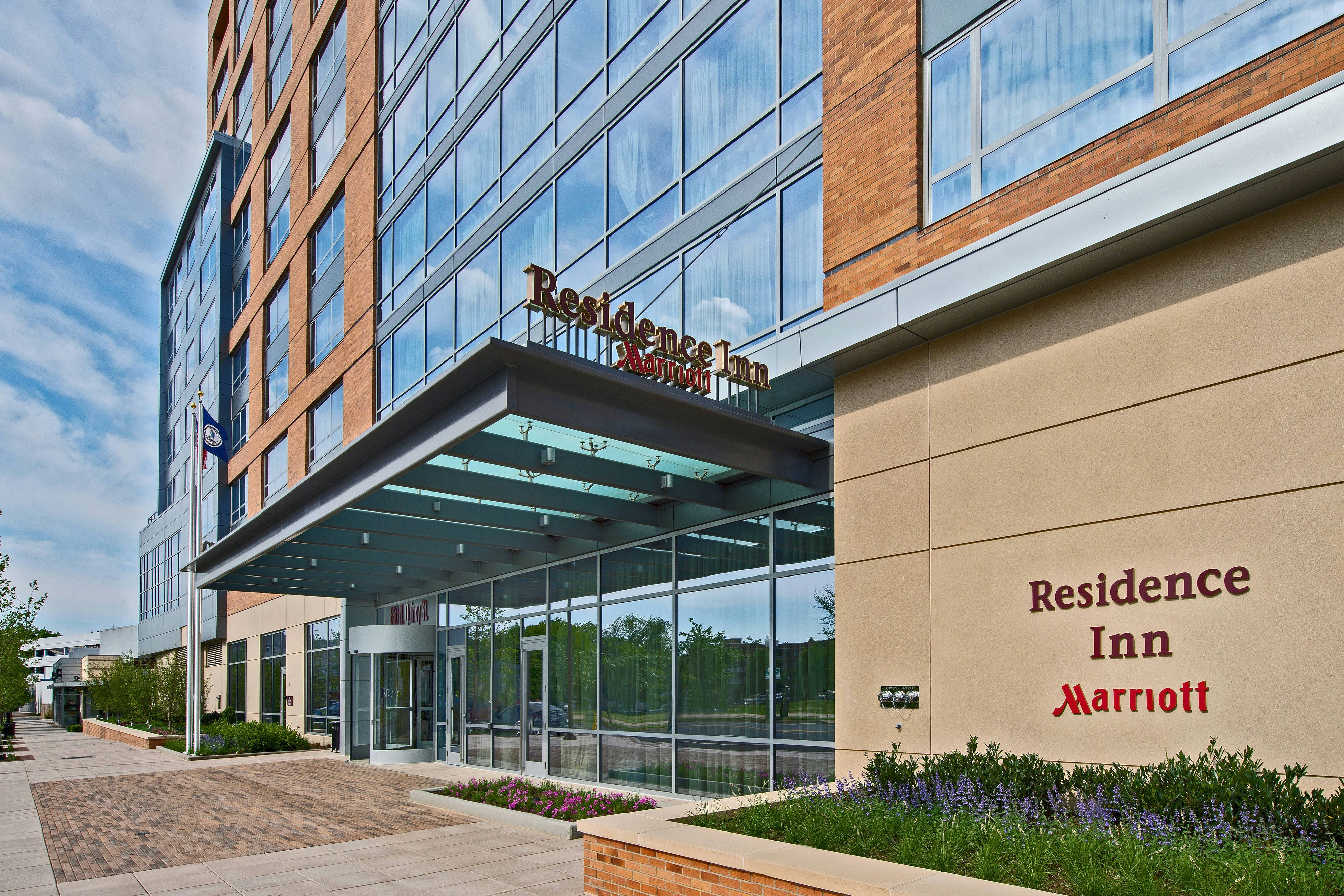 RESIDENCE INN ARLINGTON BALLSTON 1/37