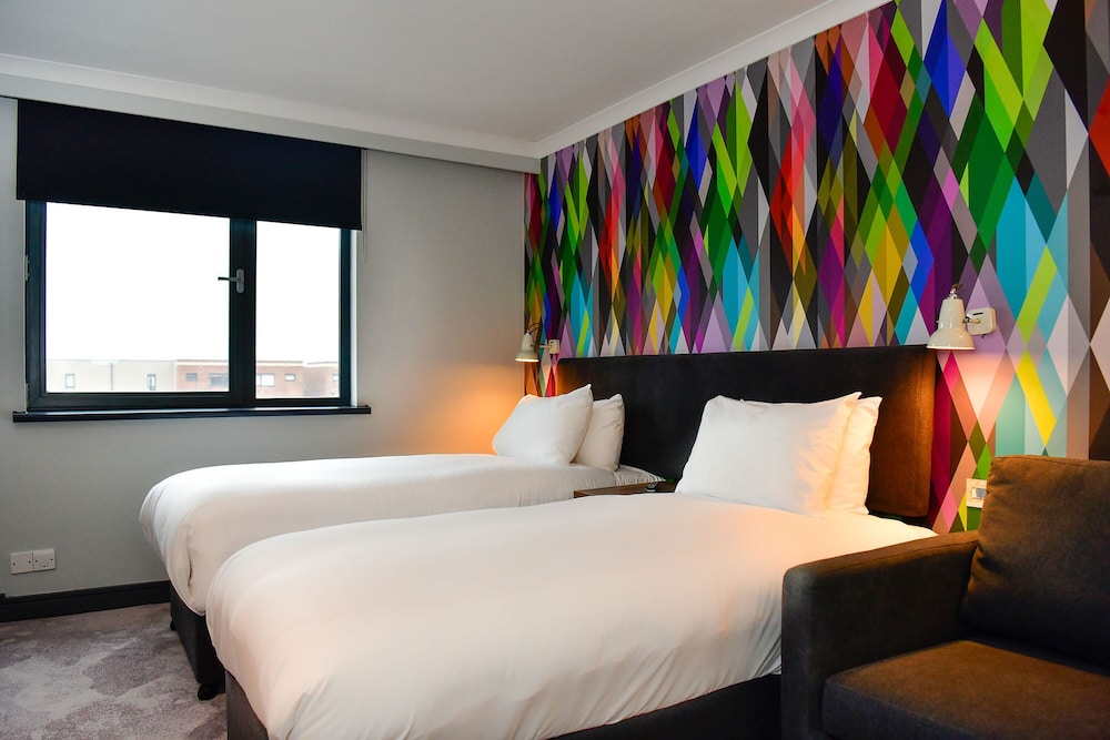 Room, Twin Beds