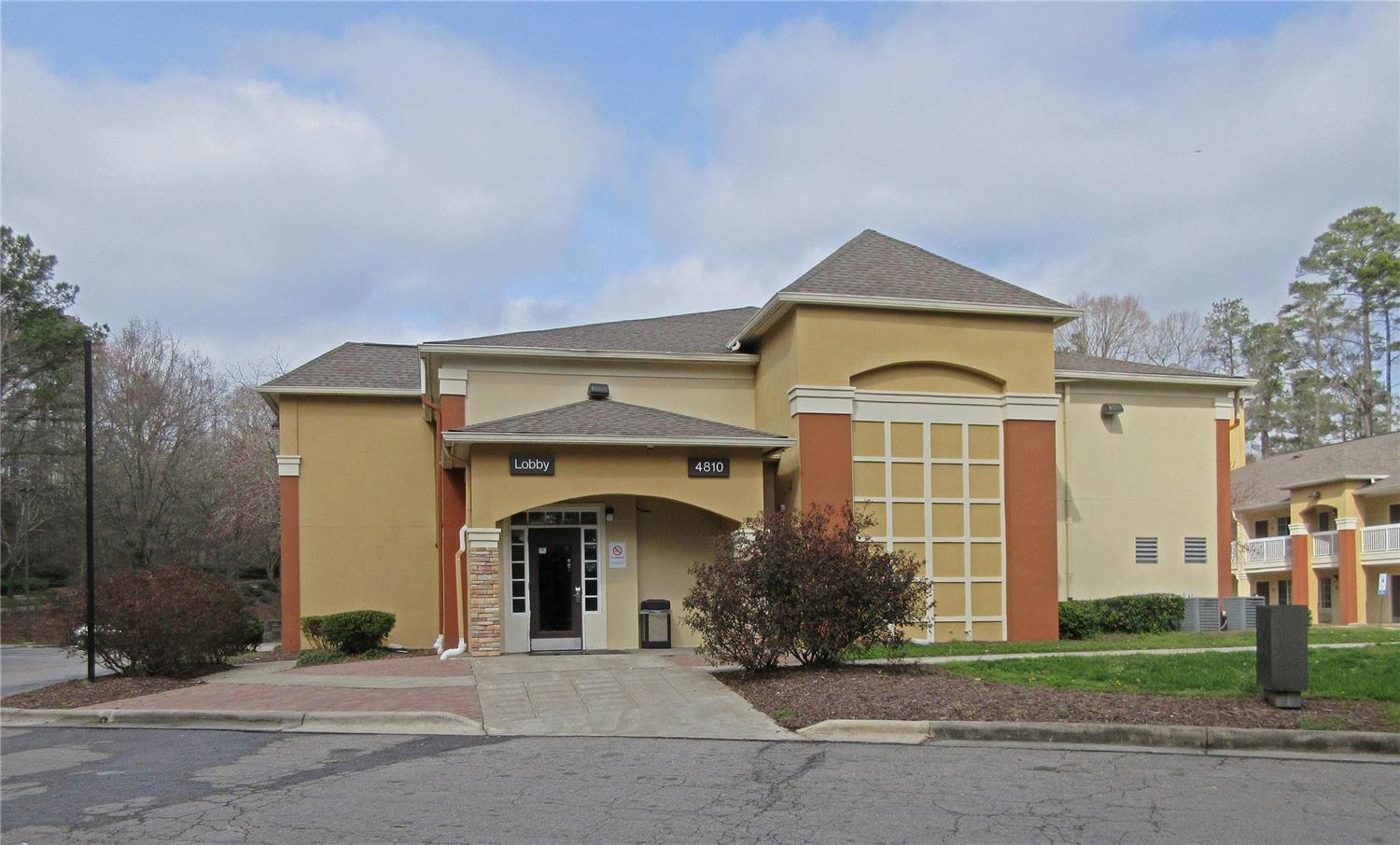 Suburban Studios Raleigh - Crabtree Valley photo1