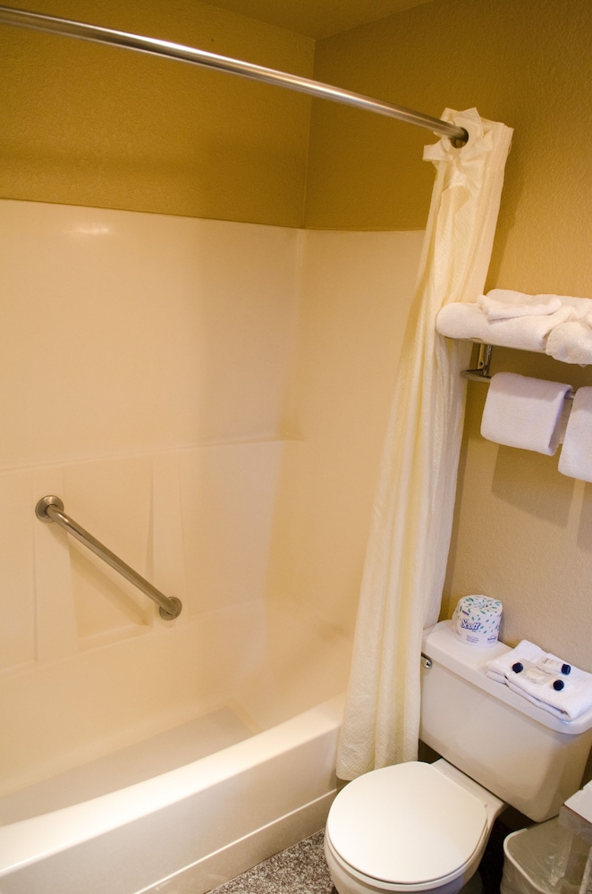 Fairbridge Inn Suites Leavenworth 17/41