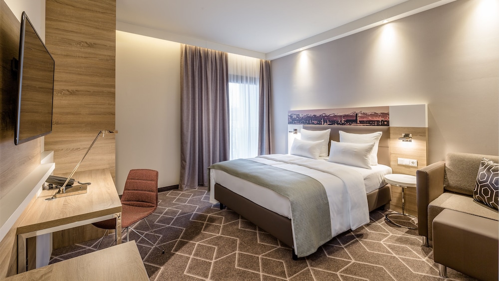 Holiday Inn Express Munich - City East 35/80