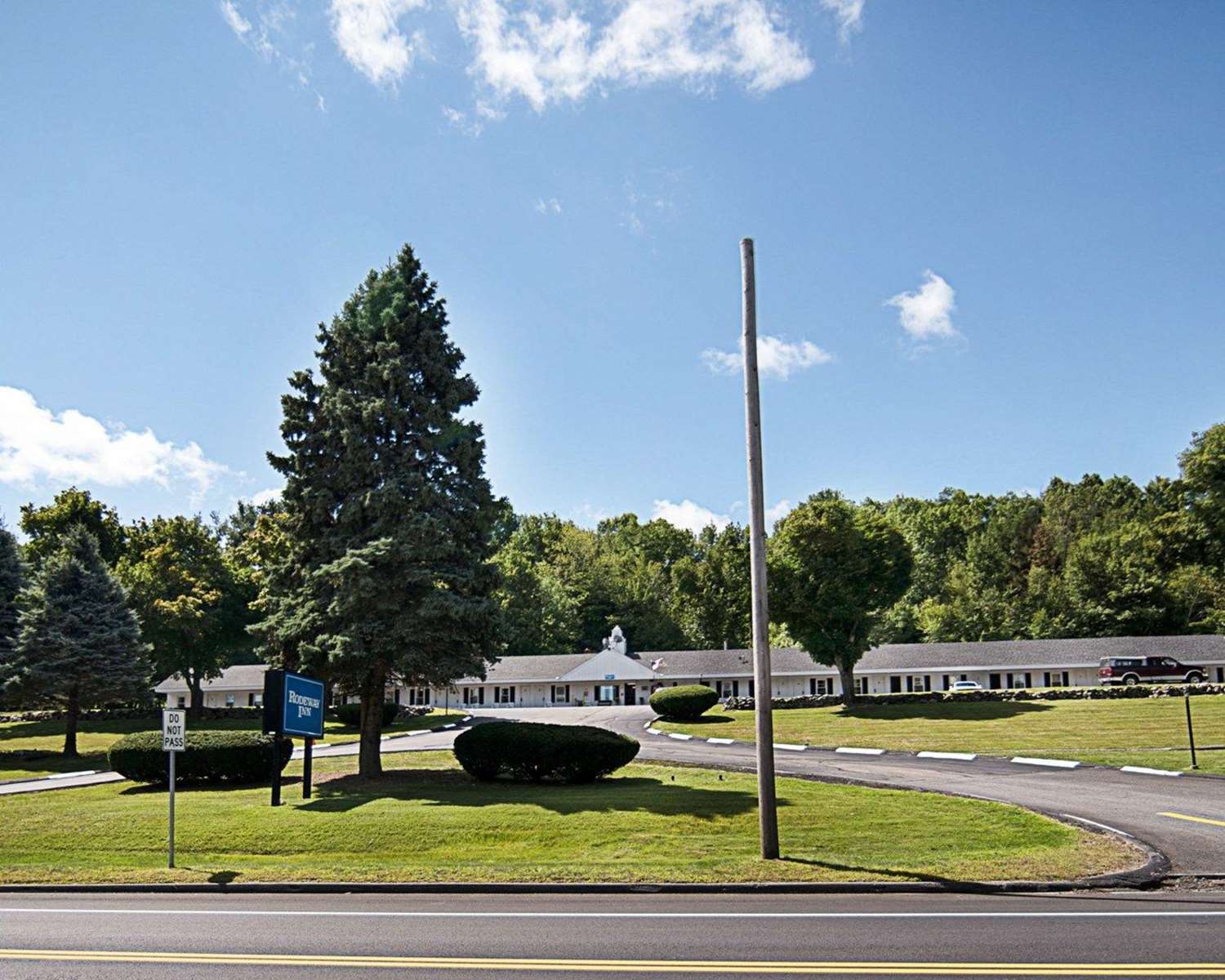 Econo Lodge Westminster, MA 30/36
