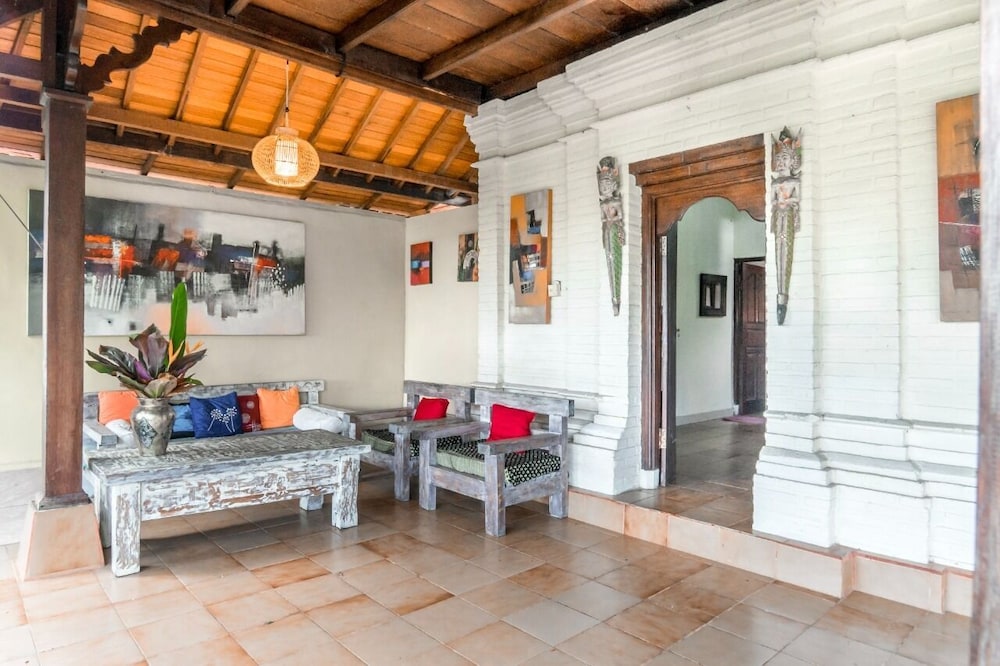 Sari Bamboo Villas 40/63