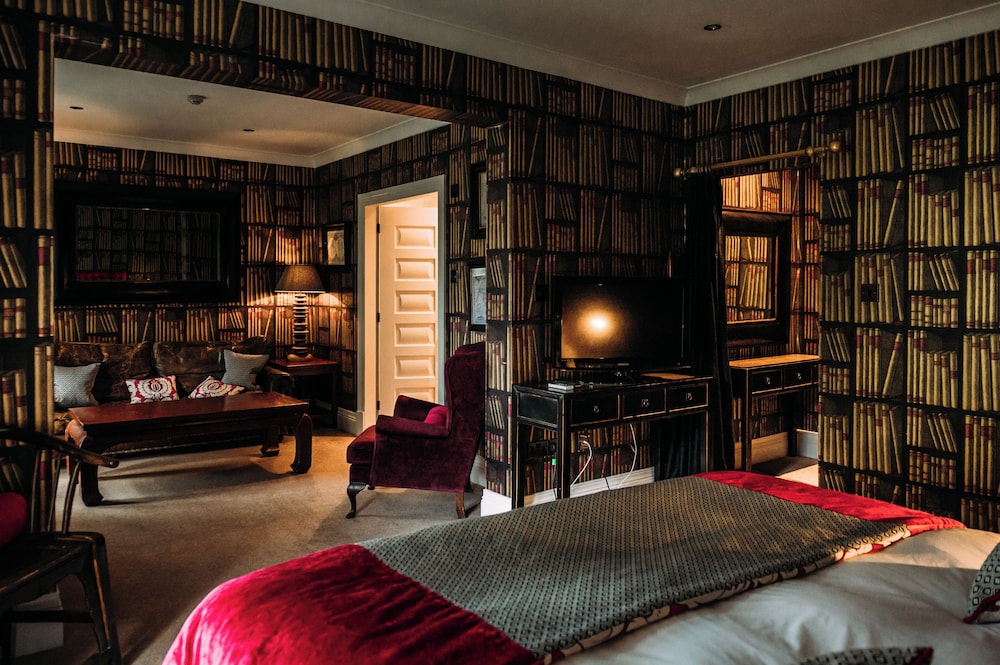 Mitton Hall 15/50