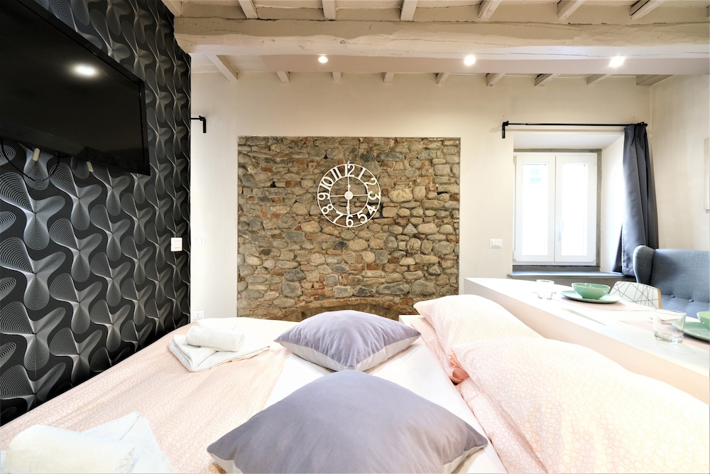Wine Apartments Florence Grechetto 3/16