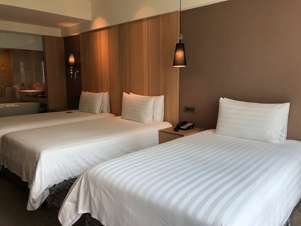 La Maison Hotel 25/64