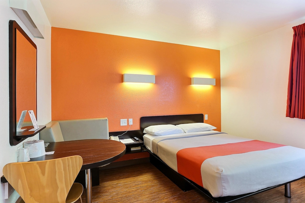 Econo Lodge Idaho Falls, ID 20/48