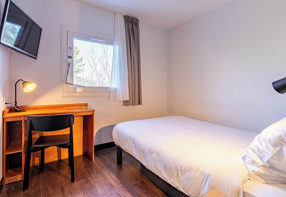 ROOM, DOUBLE BED, ACCESSIBLE